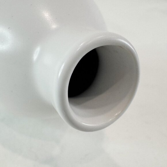 1980's Face Vase Pier One 15.5" Tall Flower Vessel Cream Colour - Picture 7 of 7